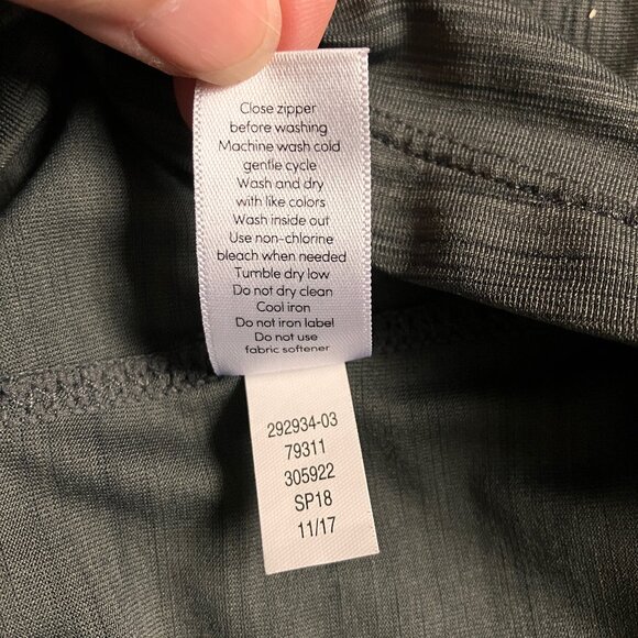 Athleta Gray Ruched Front Sleeveless Quarter Zip Activewear Top Womens Size S - Picture 9 of 9